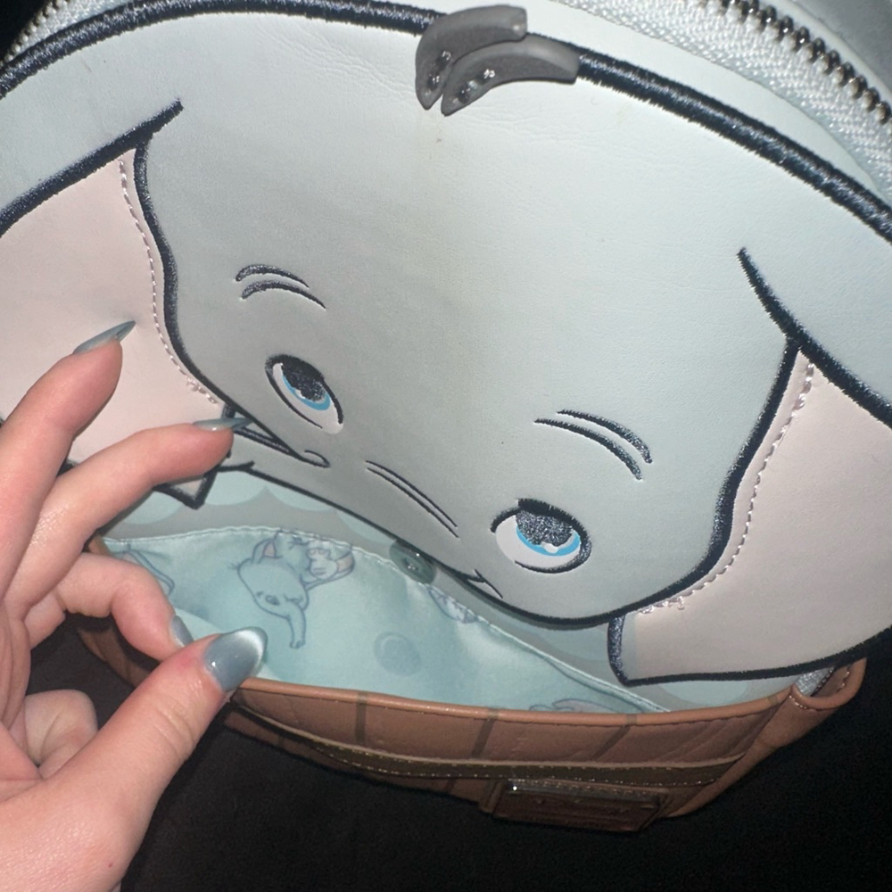 Loungefly Disney Dumbo Bath Figural Mini Backpack - BoxLunch Exclusive RARE - Picture 6 of 11